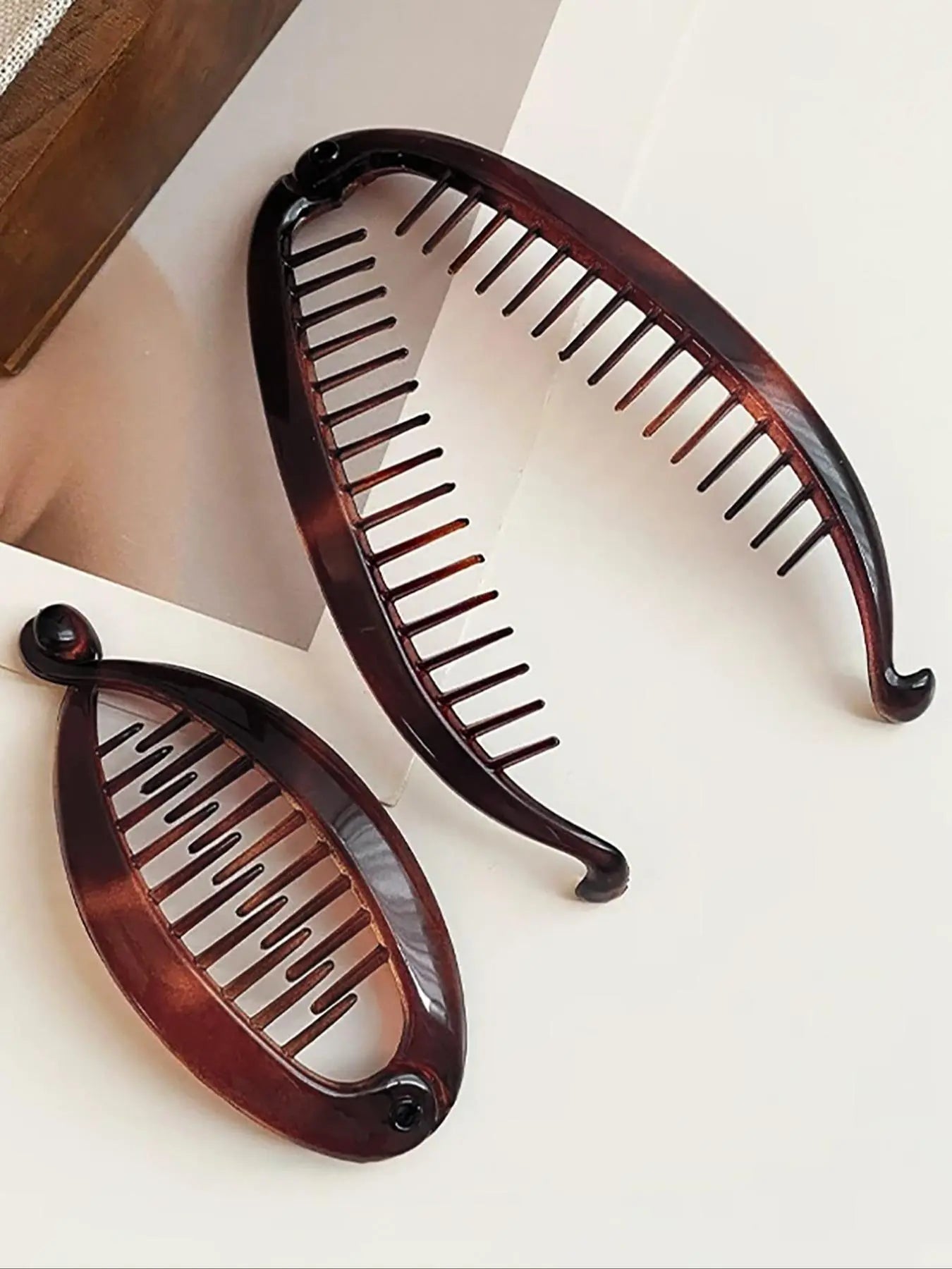 Simple Fishbone-Design Banana Clip, Ponytail Claw Clip, Elegant Hair Accessories for Women and Girls, Minimalist Headwear for Thick Hair, Barrette Hair Clip