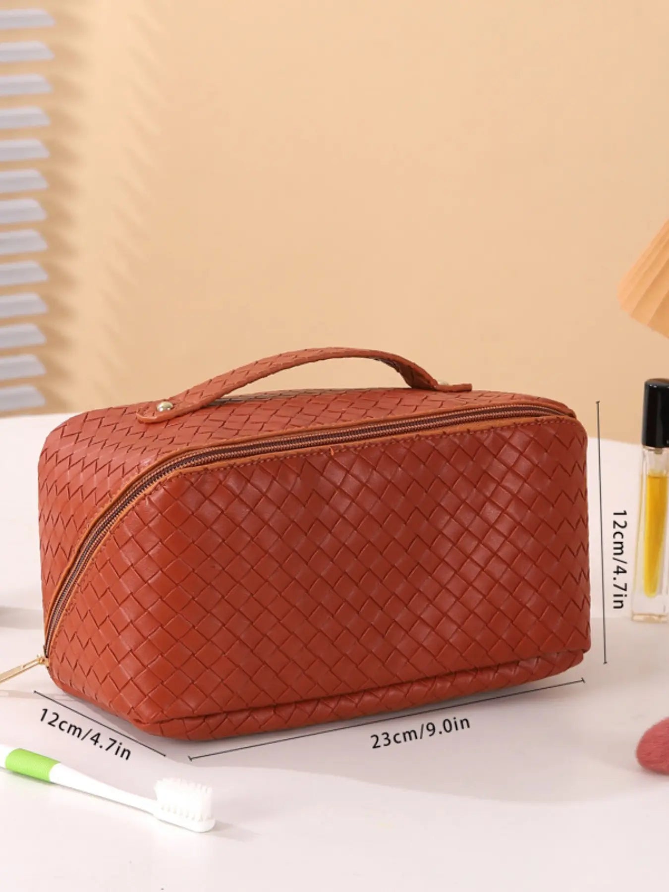Large Travel Toiletry Bag, Portable Cosmetic Storage Pouch, Handheld Cosmetic Pouch, Women'S Makeup Bag, Essential Beauty Organizer, Travel Essentials, Ideal for Daily Use and Travel